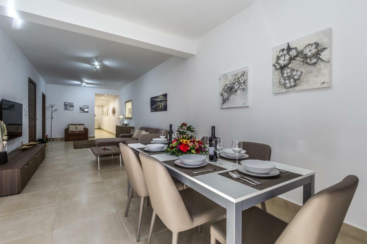 Sunny Modern Apartments Mellieha Ngoại thất bức ảnh