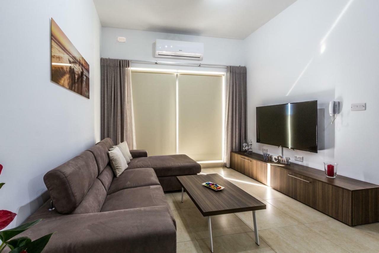 Sunny Modern Apartments Mellieha Ngoại thất bức ảnh